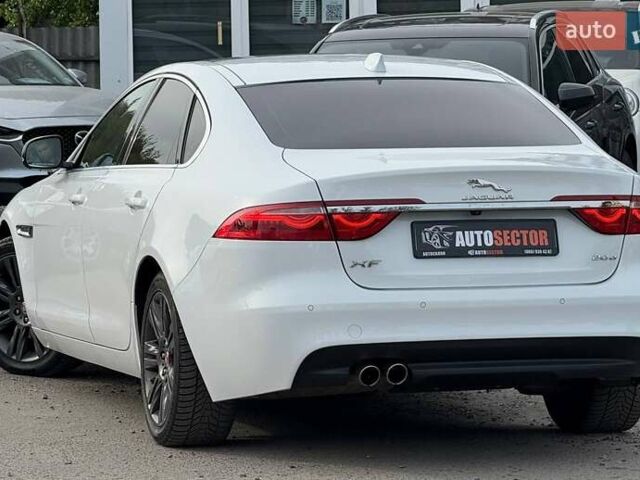 Білий Ягуар ХФ, об'ємом двигуна 2 л та пробігом 110 тис. км за 18500 $, фото 7 на Automoto.ua