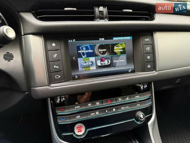 Белый Ягуар ХФ, объемом двигателя 2 л и пробегом 142 тыс. км за 17490 $, фото 21 на Automoto.ua