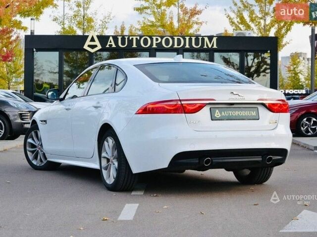 Білий Ягуар ХФ, об'ємом двигуна 2 л та пробігом 117 тис. км за 17000 $, фото 2 на Automoto.ua