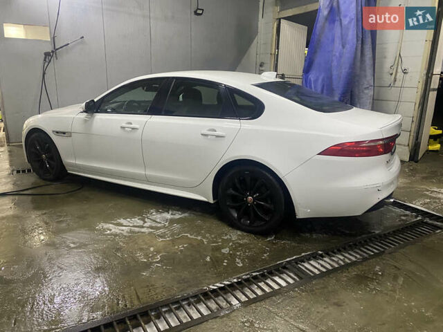 Белый Ягуар ХФ, объемом двигателя 2 л и пробегом 105 тыс. км за 18000 $, фото 2 на Automoto.ua