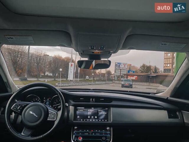 Белый Ягуар ХФ, объемом двигателя 2 л и пробегом 40 тыс. км за 24500 $, фото 17 на Automoto.ua