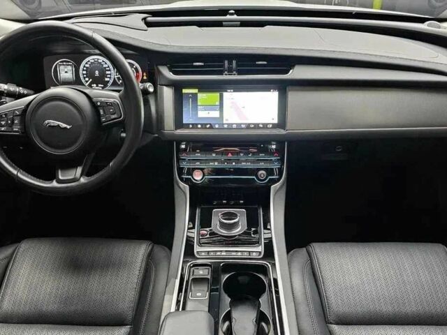 Ягуар ХФ 2018 в Киеве на Automoto.ua Белый Ягуар ХФ, объемом двигателя 0 л и пробегом 32 тыс. км за 14000 $, фото 4 на Automoto.ua