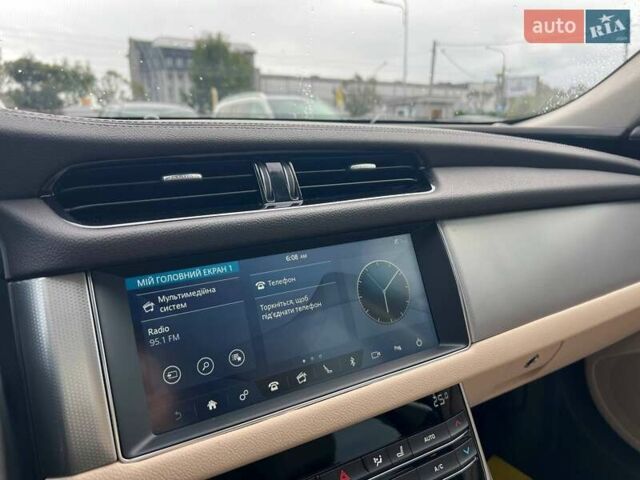 Білий Ягуар ХФ, об'ємом двигуна 2 л та пробігом 22 тис. км за 21000 $, фото 7 на Automoto.ua