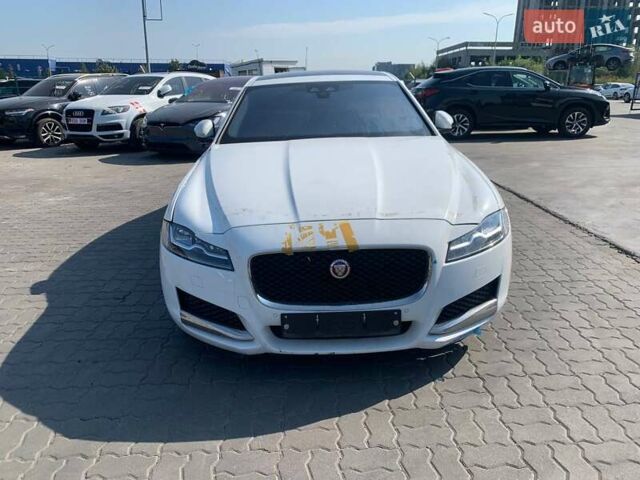 Белый Ягуар ХФ, объемом двигателя 2 л и пробегом 113 тыс. км за 14900 $, фото 1 на Automoto.ua