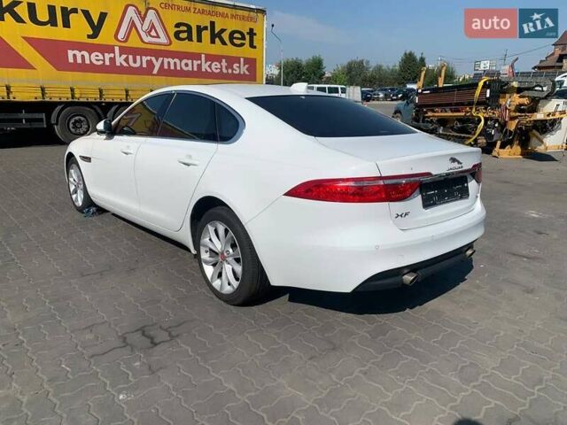 Белый Ягуар ХФ, объемом двигателя 2 л и пробегом 113 тыс. км за 14900 $, фото 4 на Automoto.ua