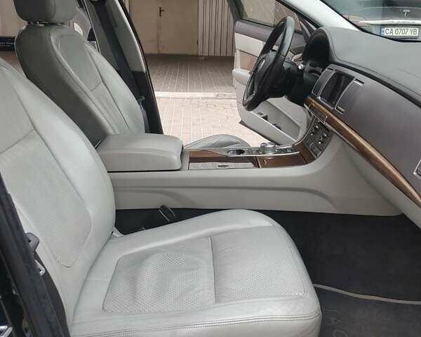 Черный Ягуар ХФ, объемом двигателя 2.97 л и пробегом 250 тыс. км за 7800 $, фото 14 на Automoto.ua