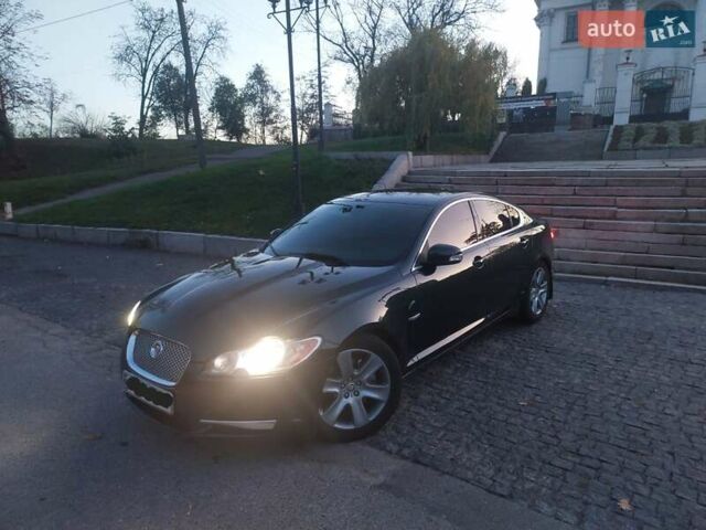Черный Ягуар ХФ, объемом двигателя 2.97 л и пробегом 288 тыс. км за 7800 $, фото 6 на Automoto.ua
