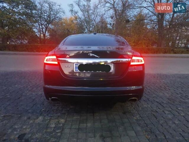 Черный Ягуар ХФ, объемом двигателя 2.97 л и пробегом 288 тыс. км за 7800 $, фото 5 на Automoto.ua