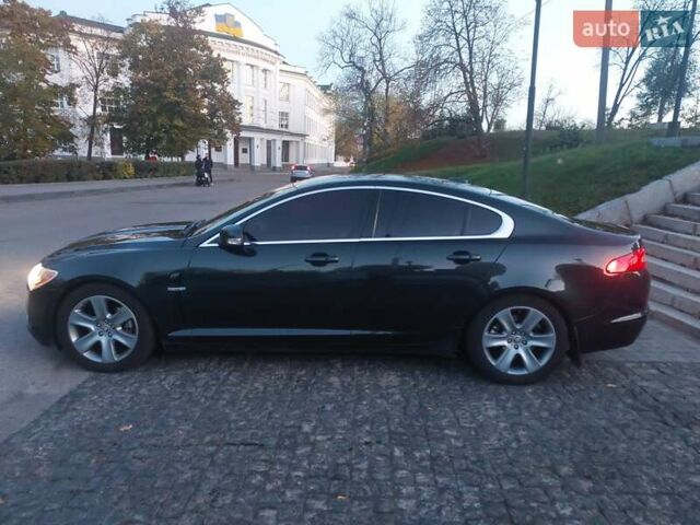 Черный Ягуар ХФ, объемом двигателя 2.97 л и пробегом 288 тыс. км за 7800 $, фото 9 на Automoto.ua