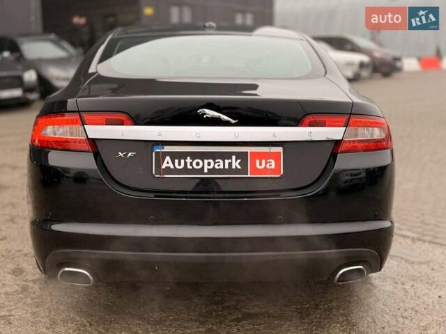 Черный Ягуар ХФ, объемом двигателя 2.7 л и пробегом 217 тыс. км за 7940 $, фото 7 на Automoto.ua