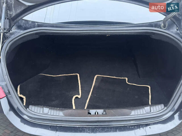 Черный Ягуар ХФ, объемом двигателя 2.72 л и пробегом 238 тыс. км за 7700 $, фото 33 на Automoto.ua