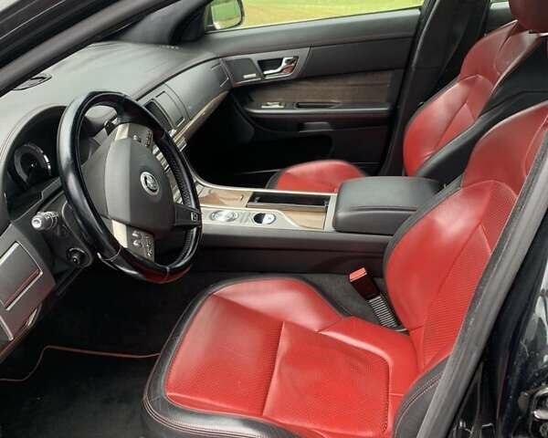 Чорний Ягуар ХФ, об'ємом двигуна 5 л та пробігом 180 тис. км за 43000 $, фото 15 на Automoto.ua