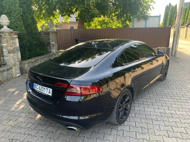 Черный Ягуар ХФ, объемом двигателя 3 л и пробегом 280 тыс. км за 12800 $, фото 5 на Automoto.ua