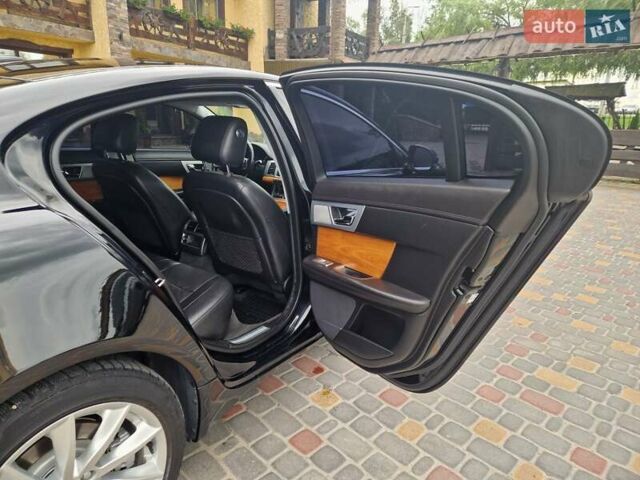 Черный Ягуар ХФ, объемом двигателя 2.2 л и пробегом 269 тыс. км за 13999 $, фото 42 на Automoto.ua