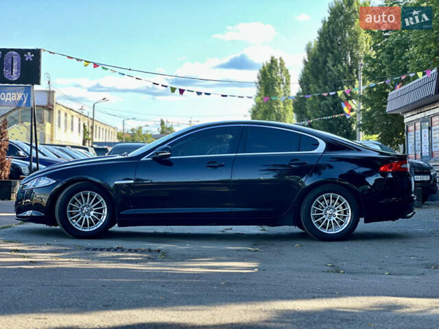 Черный Ягуар ХФ, объемом двигателя 2.97 л и пробегом 202 тыс. км за 9700 $, фото 1 на Automoto.ua
