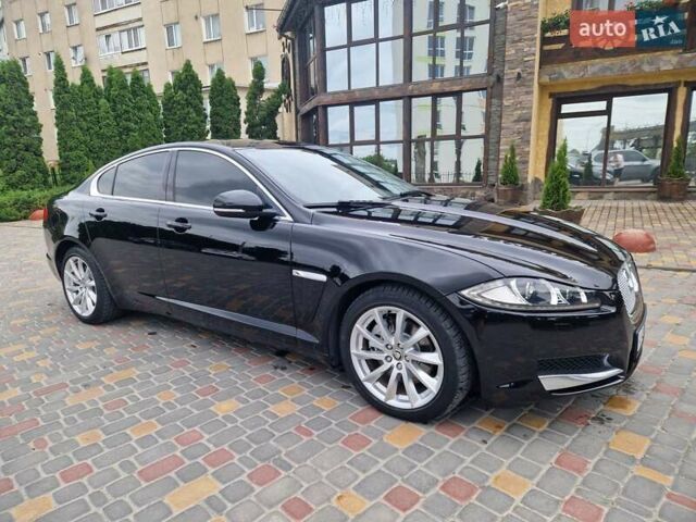 Черный Ягуар ХФ, объемом двигателя 2.2 л и пробегом 269 тыс. км за 13999 $, фото 22 на Automoto.ua