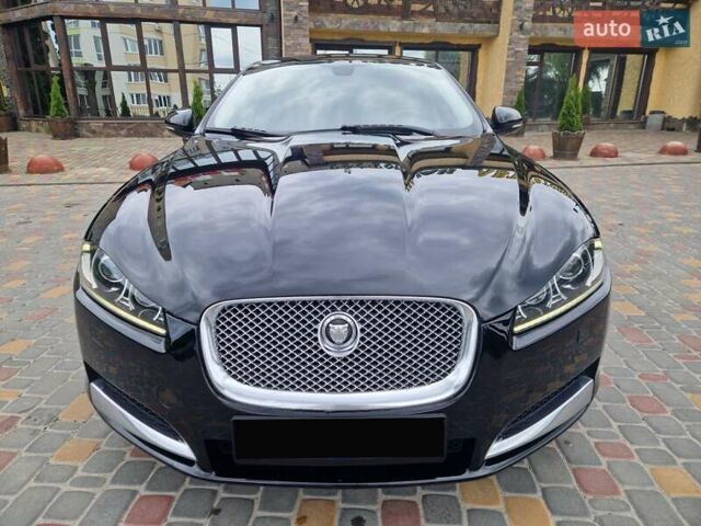Черный Ягуар ХФ, объемом двигателя 2.2 л и пробегом 269 тыс. км за 14800 $, фото 4 на Automoto.ua