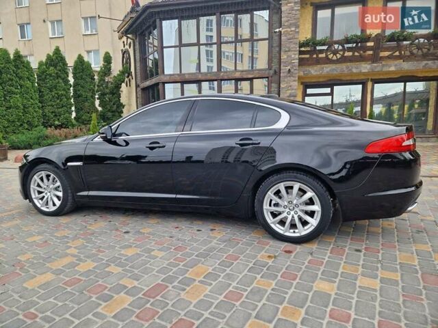 Черный Ягуар ХФ, объемом двигателя 2.2 л и пробегом 269 тыс. км за 14800 $, фото 11 на Automoto.ua