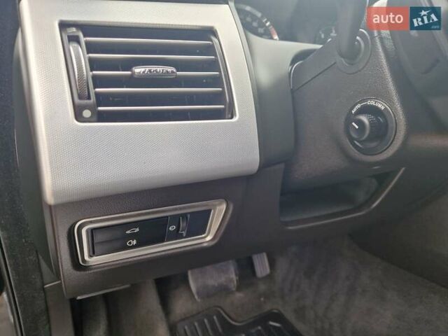 Черный Ягуар ХФ, объемом двигателя 2.2 л и пробегом 269 тыс. км за 14800 $, фото 31 на Automoto.ua