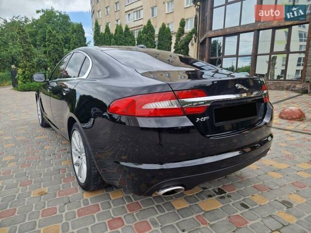 Черный Ягуар ХФ, объемом двигателя 2.2 л и пробегом 269 тыс. км за 13999 $, фото 14 на Automoto.ua
