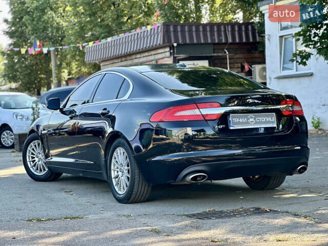 Черный Ягуар ХФ, объемом двигателя 2.97 л и пробегом 202 тыс. км за 9700 $, фото 2 на Automoto.ua