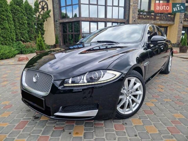 Черный Ягуар ХФ, объемом двигателя 2.2 л и пробегом 269 тыс. км за 13999 $, фото 3 на Automoto.ua