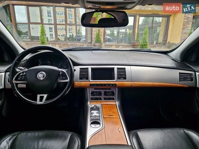 Черный Ягуар ХФ, объемом двигателя 2.2 л и пробегом 269 тыс. км за 13999 $, фото 35 на Automoto.ua