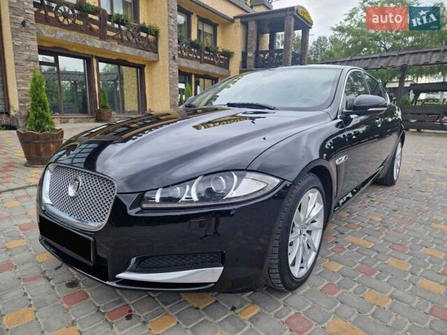 Черный Ягуар ХФ, объемом двигателя 2.2 л и пробегом 269 тыс. км за 13999 $, фото 6 на Automoto.ua
