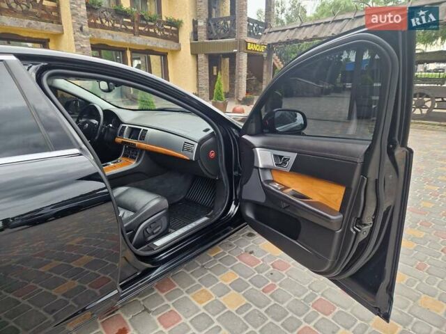 Черный Ягуар ХФ, объемом двигателя 2.2 л и пробегом 269 тыс. км за 13999 $, фото 41 на Automoto.ua