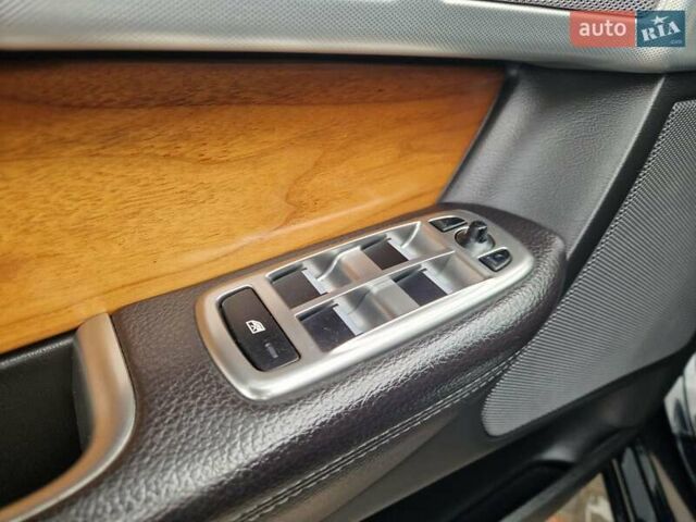 Черный Ягуар ХФ, объемом двигателя 2.2 л и пробегом 269 тыс. км за 14800 $, фото 29 на Automoto.ua