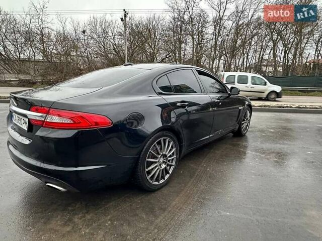 Черный Ягуар ХФ, объемом двигателя 2.97 л и пробегом 282 тыс. км за 9500 $, фото 6 на Automoto.ua