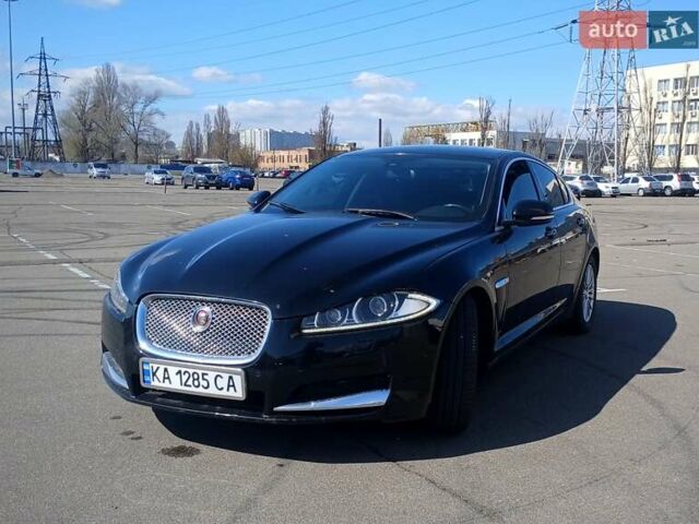 Черный Ягуар ХФ, объемом двигателя 2.97 л и пробегом 200 тыс. км за 10950 $, фото 12 на Automoto.ua
