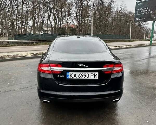 Черный Ягуар ХФ, объемом двигателя 2.97 л и пробегом 282 тыс. км за 9500 $, фото 5 на Automoto.ua