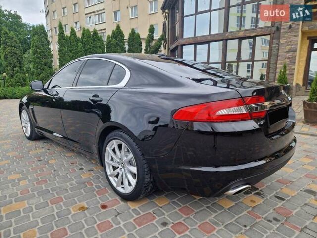 Черный Ягуар ХФ, объемом двигателя 2.2 л и пробегом 269 тыс. км за 13999 $, фото 13 на Automoto.ua