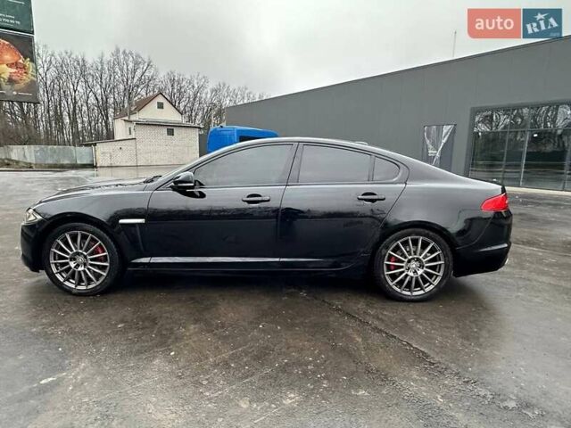 Черный Ягуар ХФ, объемом двигателя 2.97 л и пробегом 282 тыс. км за 9500 $, фото 3 на Automoto.ua