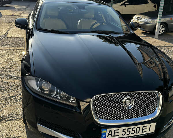 Черный Ягуар ХФ, объемом двигателя 2 л и пробегом 179 тыс. км за 13300 $, фото 3 на Automoto.ua