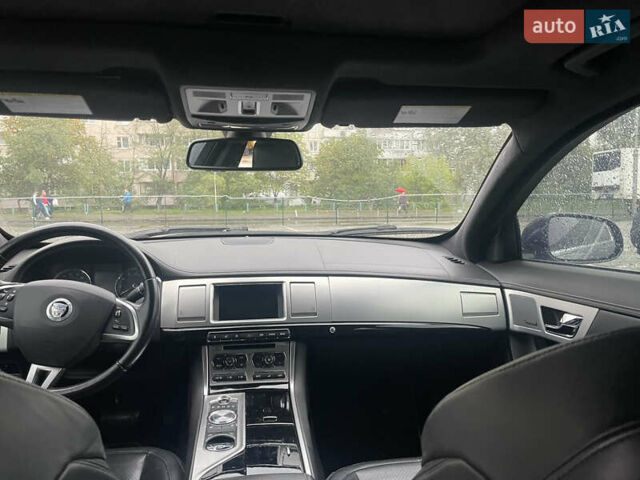 Черный Ягуар ХФ, объемом двигателя 3 л и пробегом 70 тыс. км за 17000 $, фото 19 на Automoto.ua