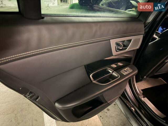 Черный Ягуар ХФ, объемом двигателя 3 л и пробегом 89 тыс. км за 14700 $, фото 10 на Automoto.ua