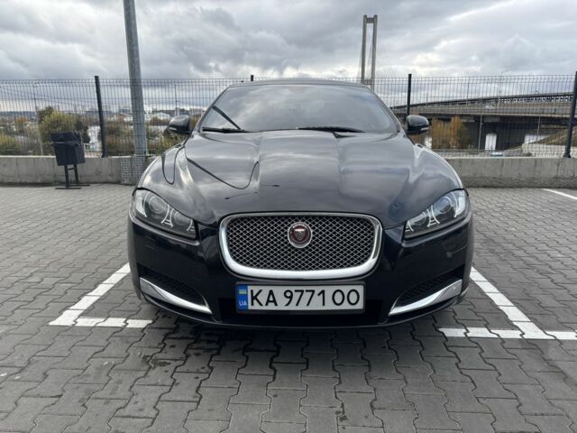 Черный Ягуар ХФ, объемом двигателя 2.2 л и пробегом 144 тыс. км за 10650 $, фото 2 на Automoto.ua