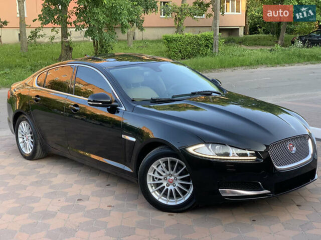 Черный Ягуар ХФ, объемом двигателя 2.2 л и пробегом 260 тыс. км за 11900 $, фото 49 на Automoto.ua
