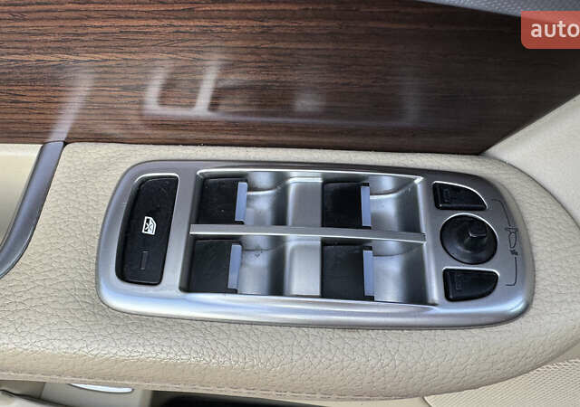 Черный Ягуар ХФ, объемом двигателя 2.2 л и пробегом 260 тыс. км за 11900 $, фото 57 на Automoto.ua