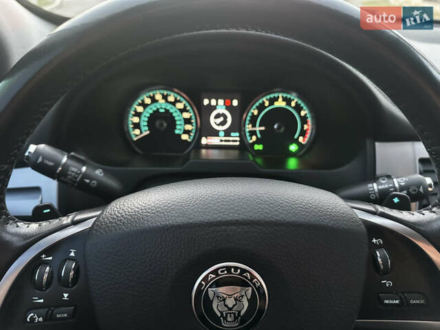 Черный Ягуар ХФ, объемом двигателя 3 л и пробегом 94 тыс. км за 12999 $, фото 15 на Automoto.ua