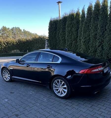 Черный Ягуар ХФ, объемом двигателя 2 л и пробегом 215 тыс. км за 12800 $, фото 4 на Automoto.ua