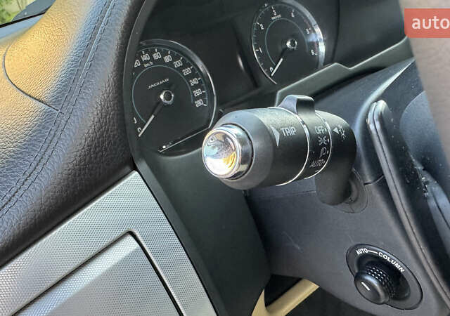 Черный Ягуар ХФ, объемом двигателя 2.2 л и пробегом 260 тыс. км за 11900 $, фото 61 на Automoto.ua