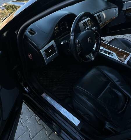 Черный Ягуар ХФ, объемом двигателя 2 л и пробегом 215 тыс. км за 12800 $, фото 17 на Automoto.ua