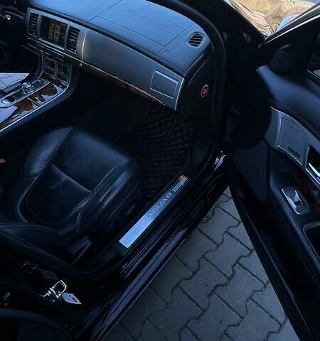 Черный Ягуар ХФ, объемом двигателя 2 л и пробегом 215 тыс. км за 12800 $, фото 16 на Automoto.ua