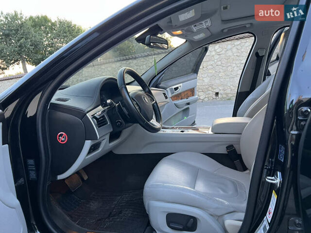 Чорний Ягуар ХФ, об'ємом двигуна 2 л та пробігом 272 тис. км за 13500 $, фото 68 на Automoto.ua