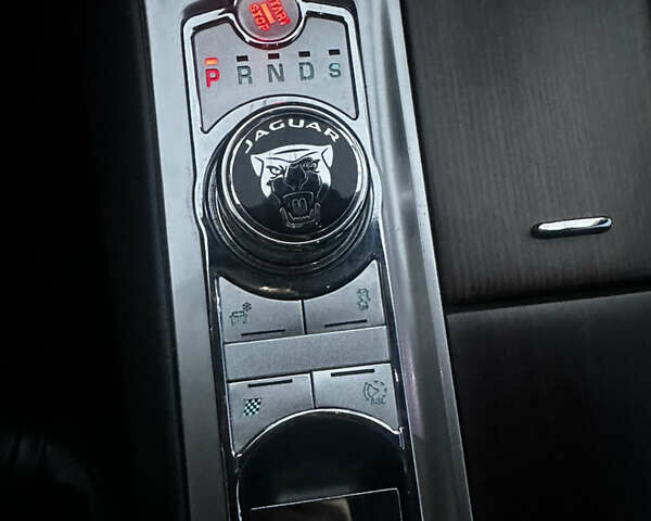 Черный Ягуар ХФ, объемом двигателя 3 л и пробегом 94 тыс. км за 12999 $, фото 18 на Automoto.ua