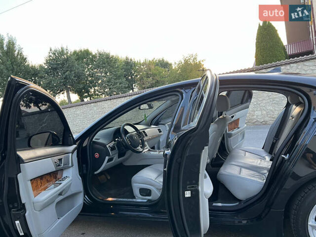 Чорний Ягуар ХФ, об'ємом двигуна 2 л та пробігом 272 тис. км за 13500 $, фото 62 на Automoto.ua