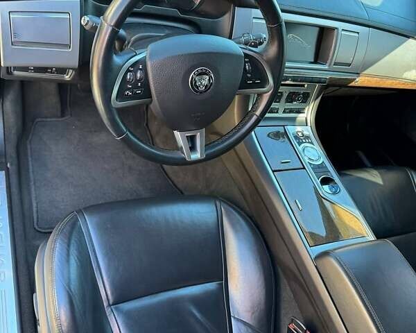 Ягуар ХФ 2014 у Вінниці на Automoto.ua Чорний Ягуар ХФ, об'ємом двигуна 2.18 л та пробігом 192 тис. км за 13800 $, фото 19 на Automoto.ua